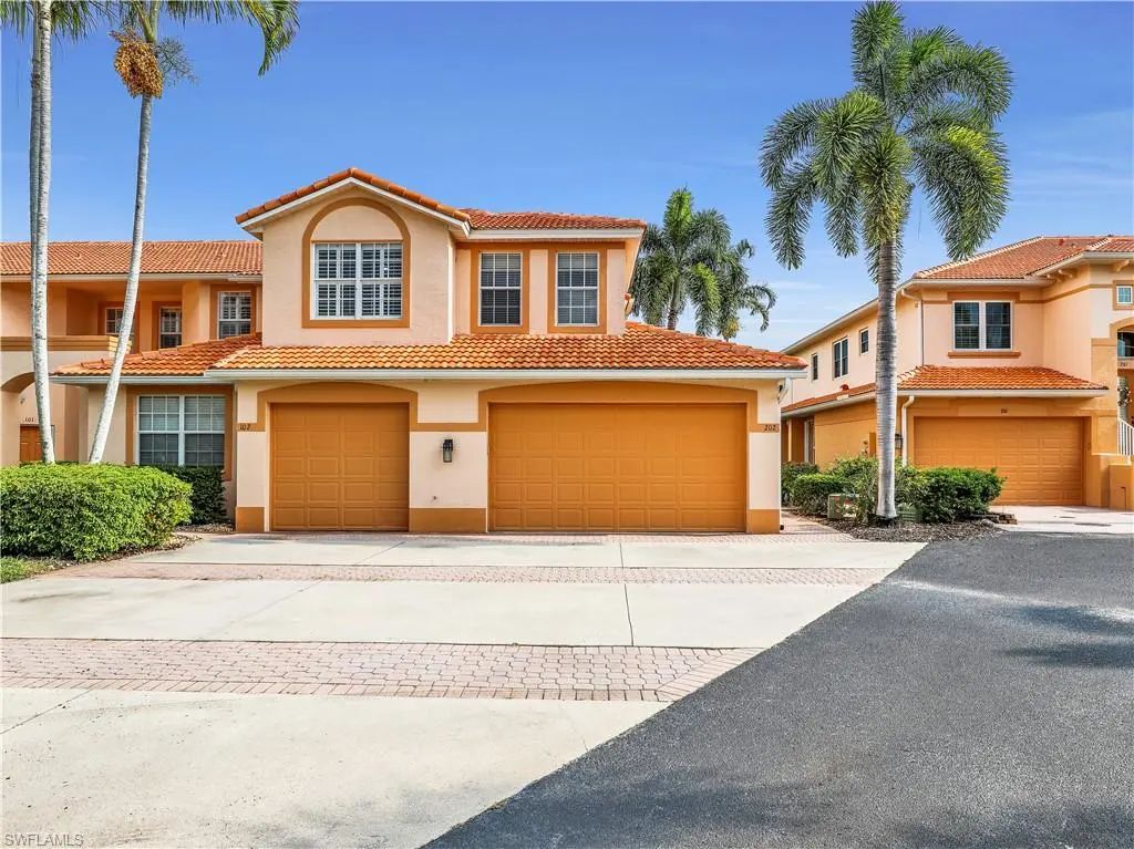 8990 Palmas Grandes Blvd 202, Bonita Springs
