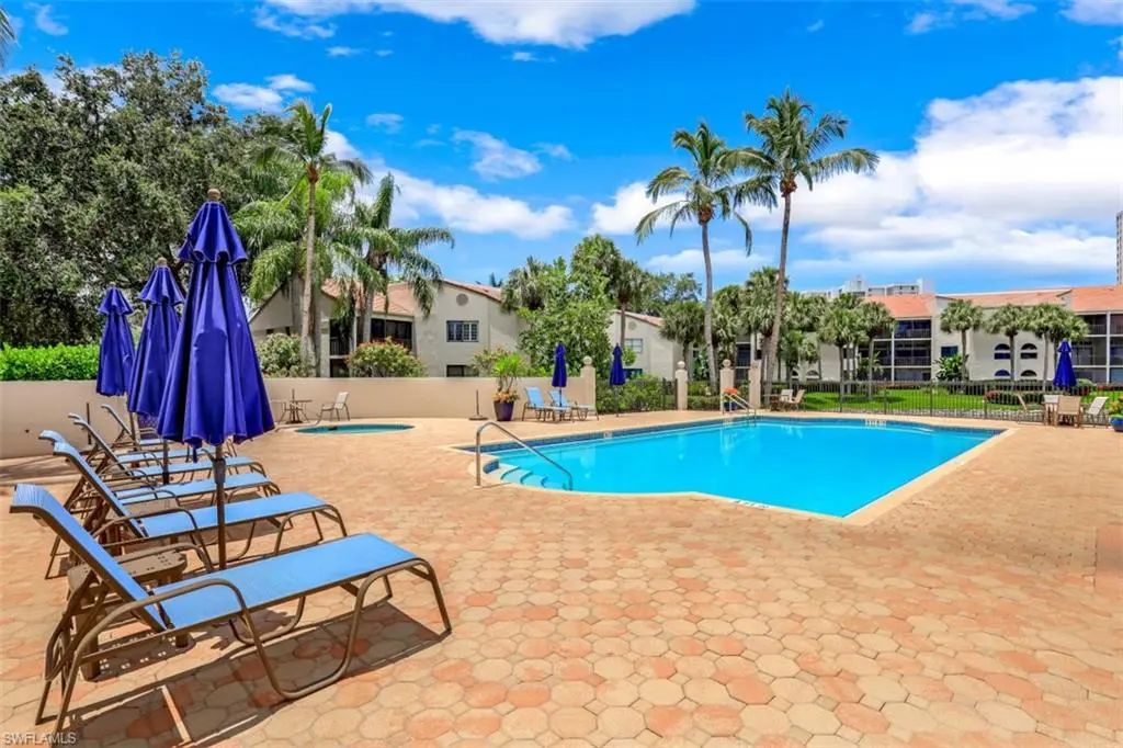 6500 Valen Way A-305, Naples