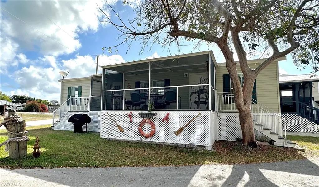 1180 Chokoloskee Dr 32, Chokoloskee