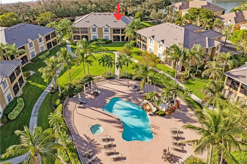 5021 Maxwell Circle #201 Cir 3-201, Naples