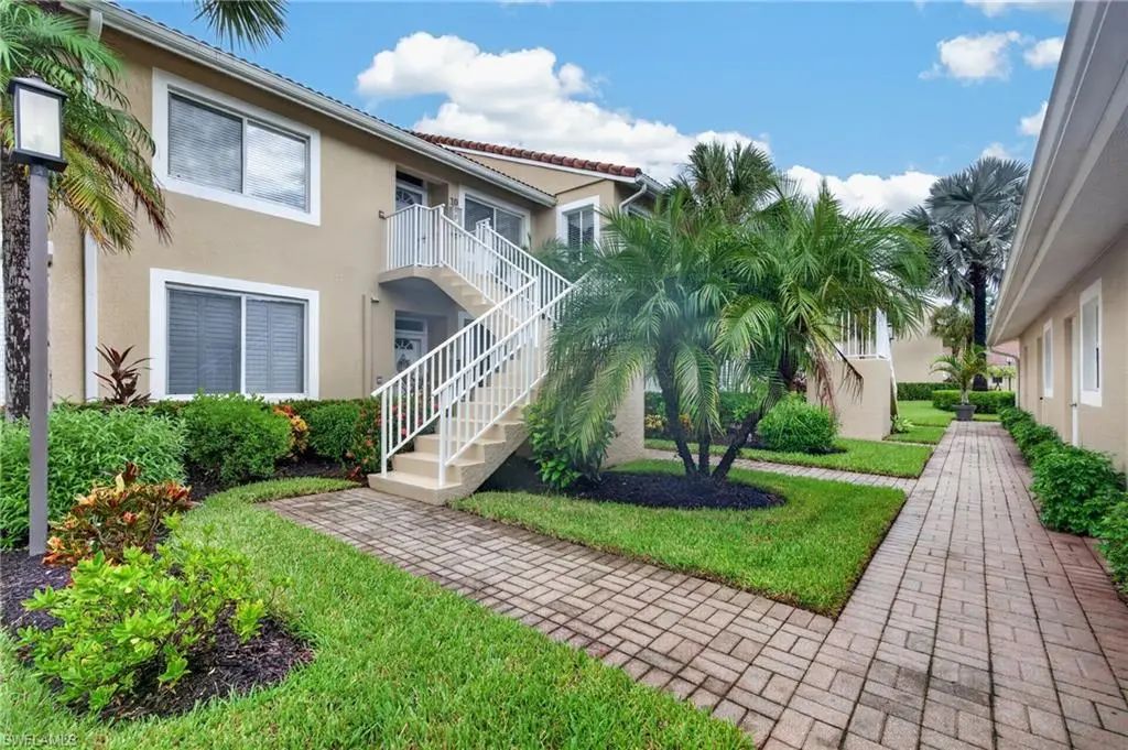 2345 Magnolia Lane, Naples