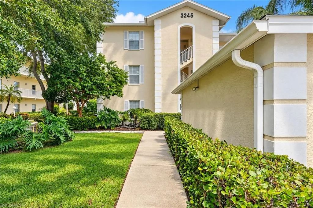 3245 Cypress Glen Way 518, Naples