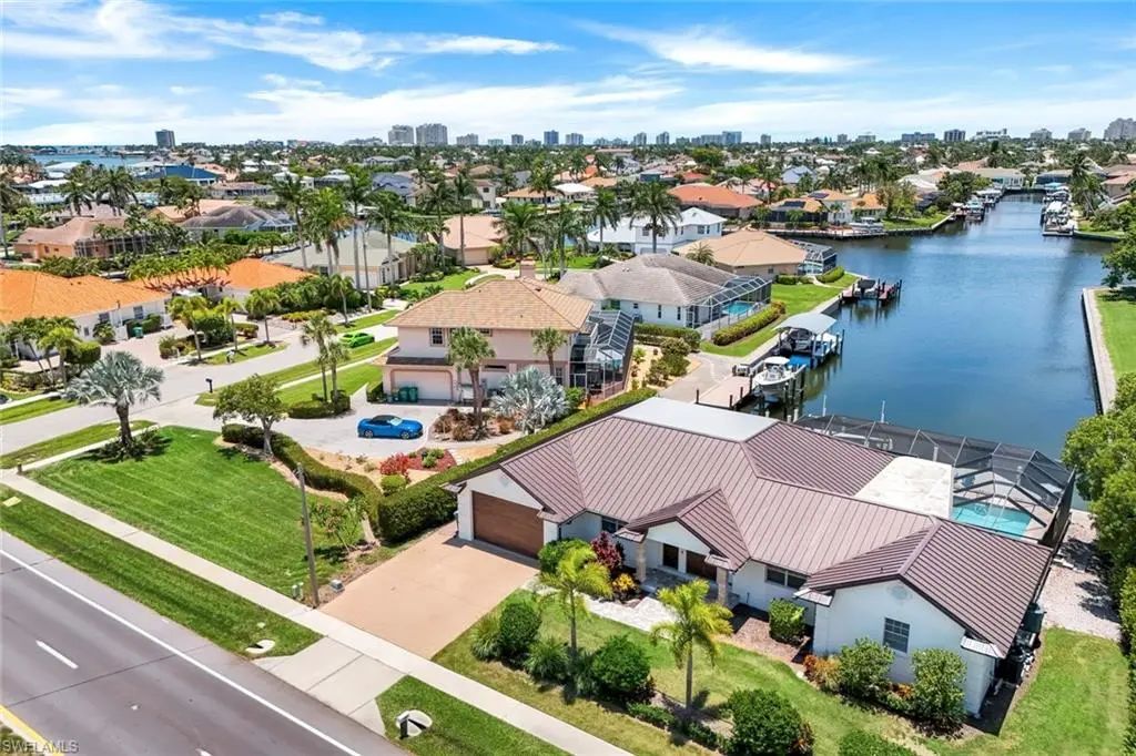 400 S Barfield Dr, Marco Island