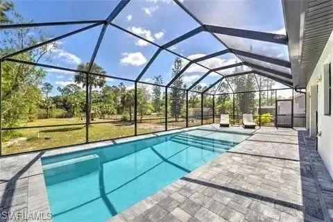 332 14th St Se, Naples