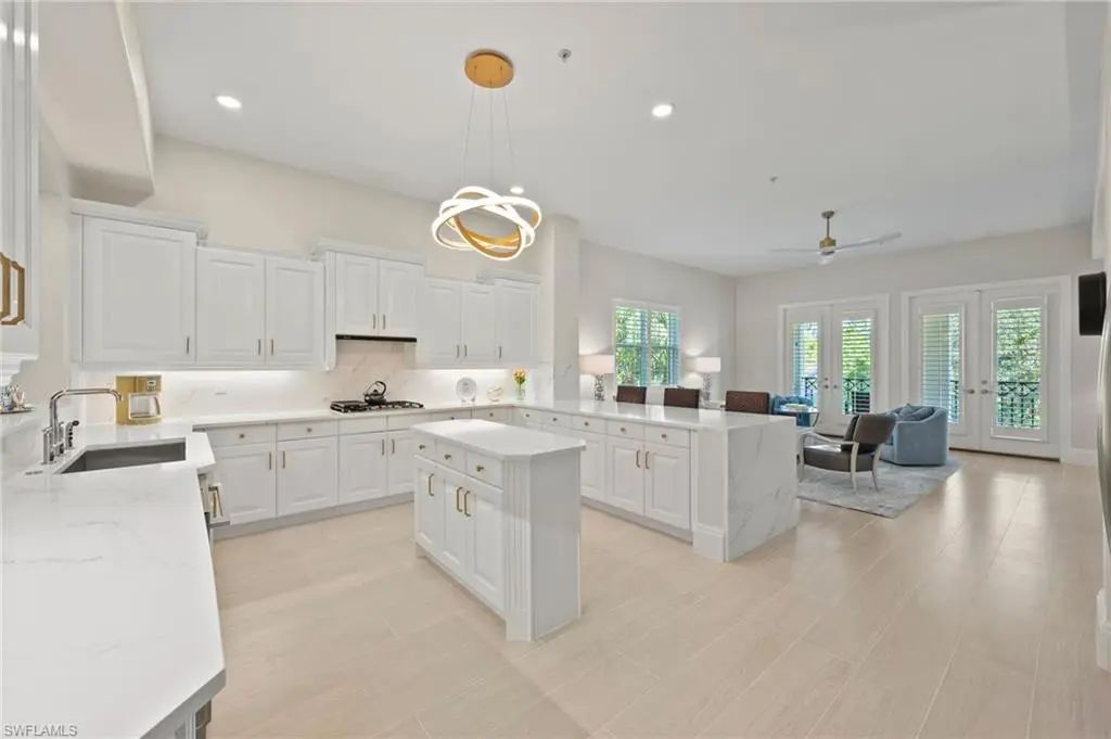 2886 Castillo Ct 103, Naples