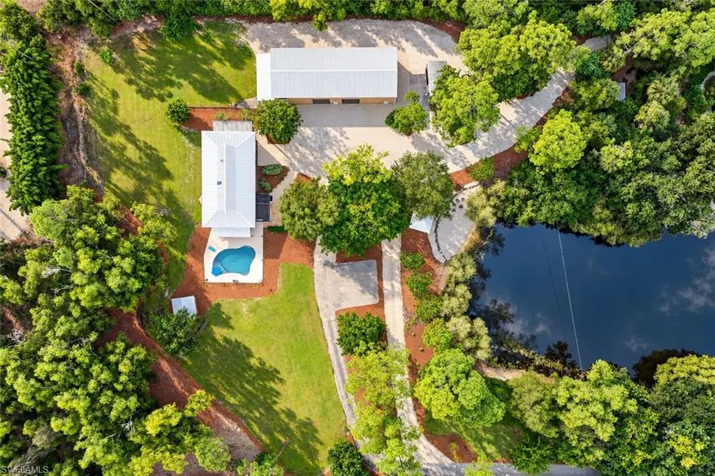 5710 Autumn Oaks Ln, Naples