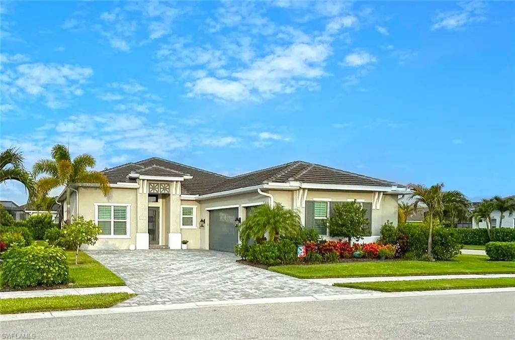 8986 Redonda Dr, Naples