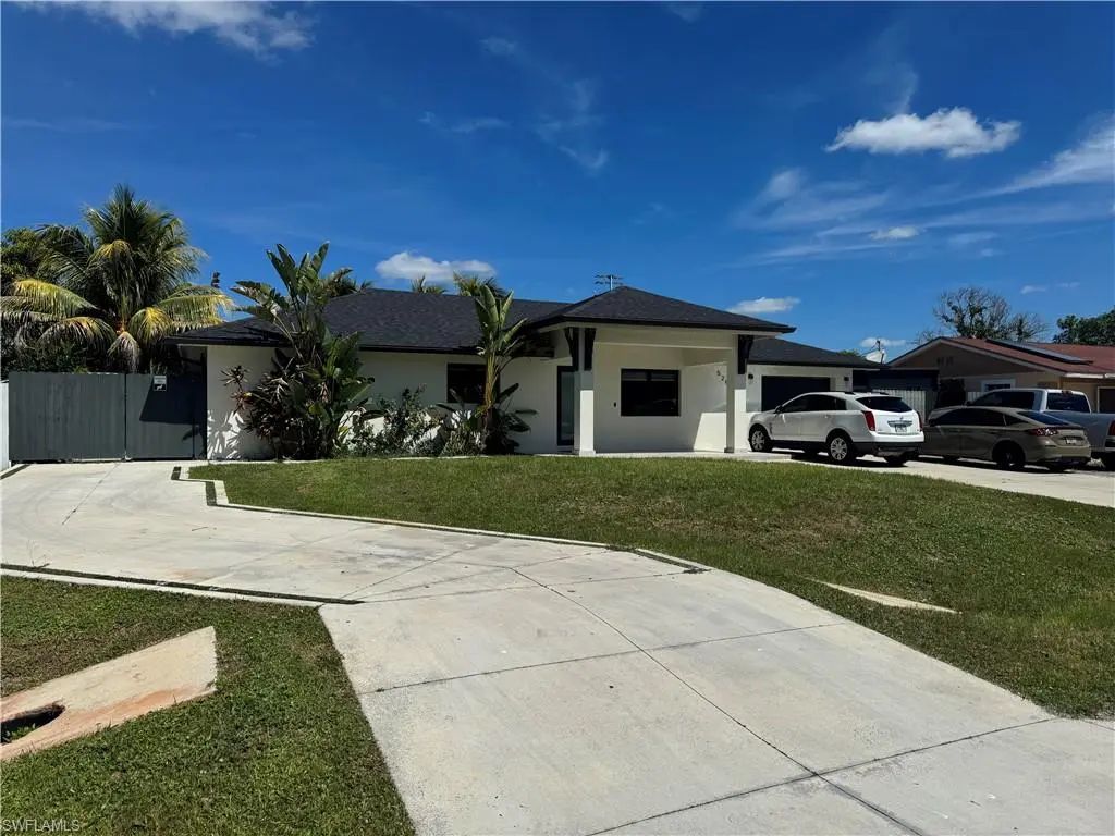 5253 32nd Ave Sw, Naples