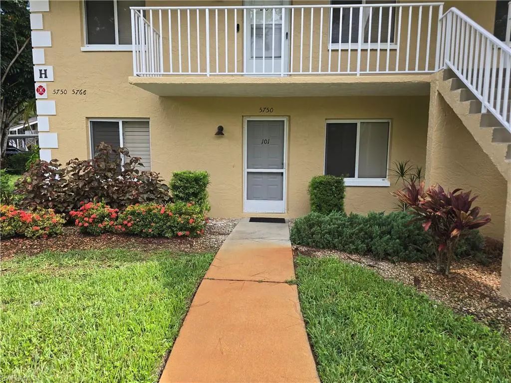 5750 Woodmere Lake Cir H101, Naples