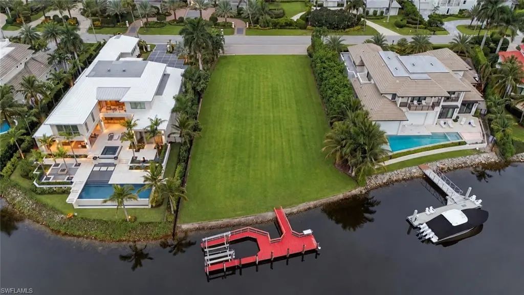 3191 Gin Ln, Naples