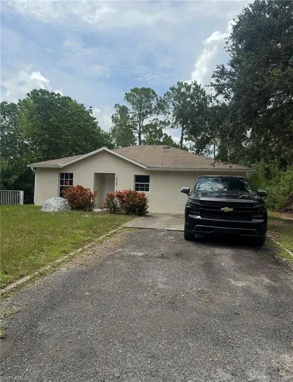 4025 10th Ave Ne, Naples