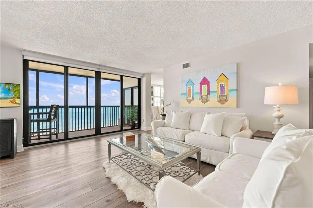 9375 Gulf Shore Dr 501, Naples