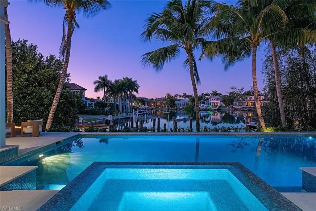 275 Spring Line Dr, Naples