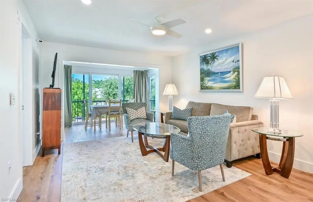 250 7th Ave S 301, Naples