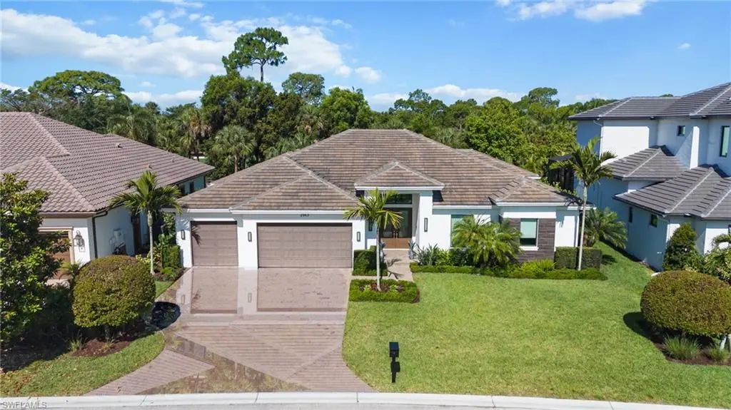 2943 Coco Lakes Dr, Naples
