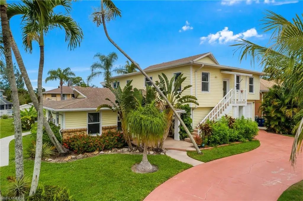 27265 High Seas Ln, Bonita Springs
