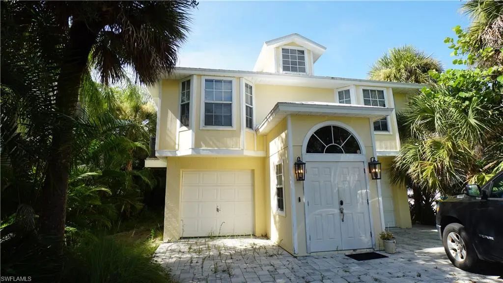 779 Park Ave, Naples