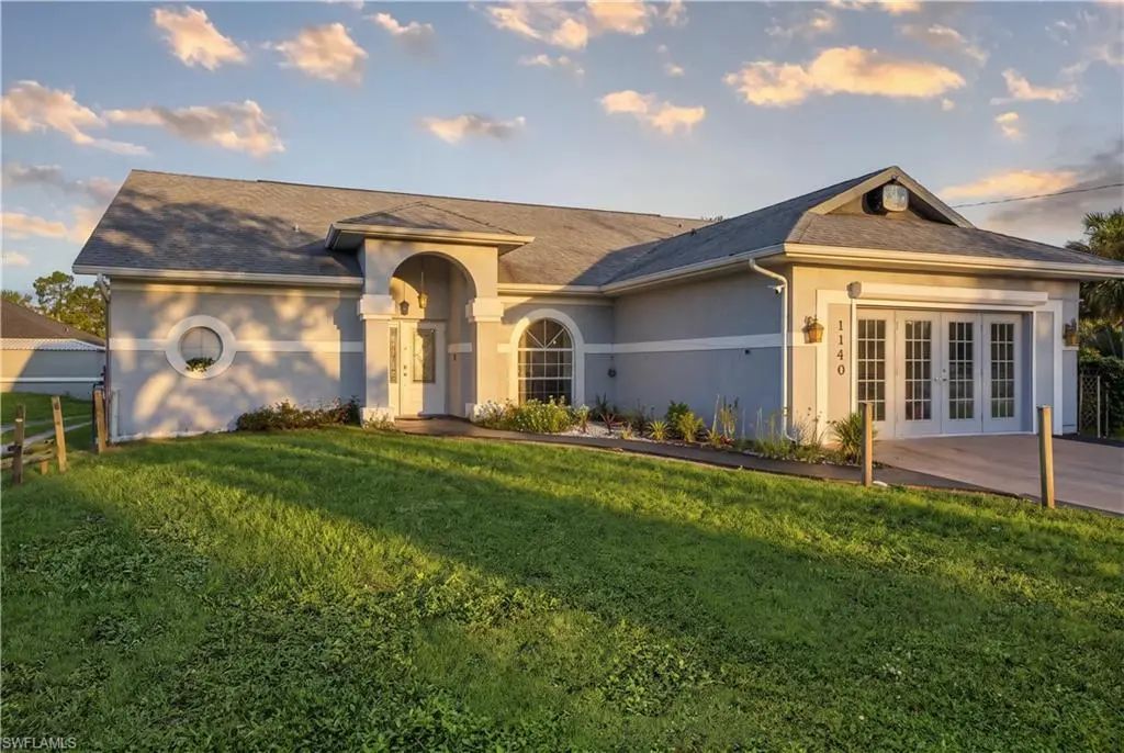 1140 Golden Gate Blvd W, Naples