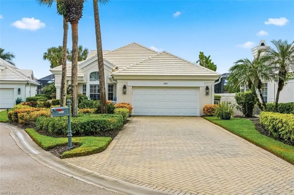 15259 Devon Green Ln, Naples