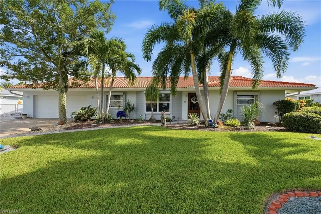 1028 Edgemere Dr, Fort Myers
