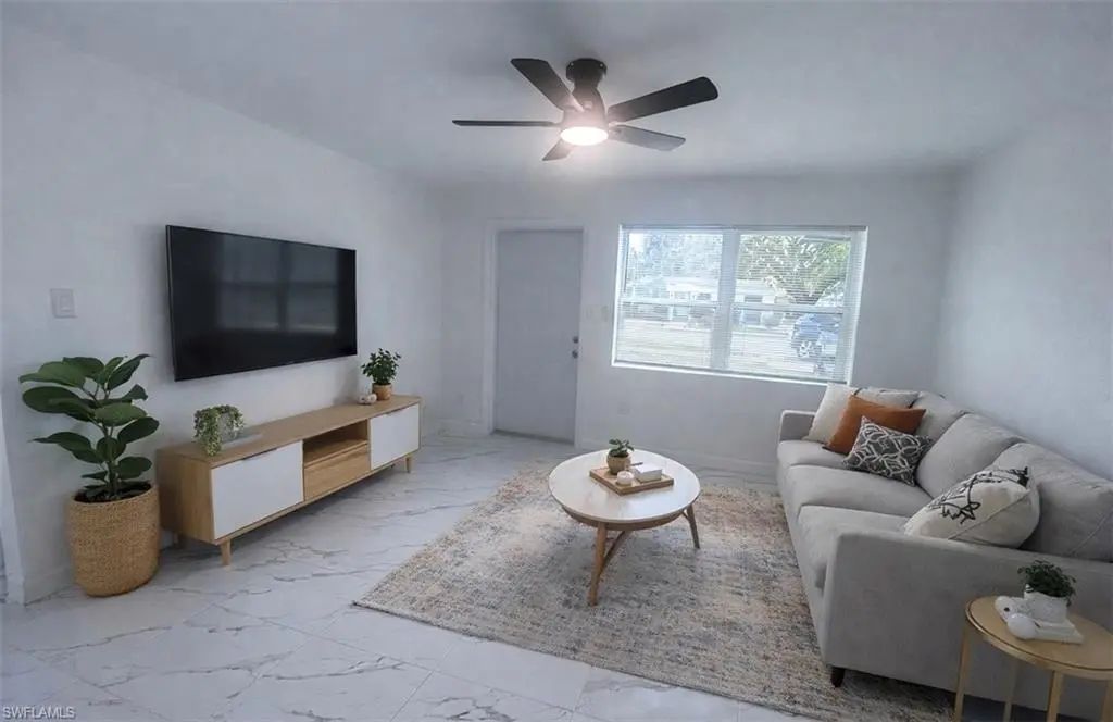 2655 Market St, Fort Myers
