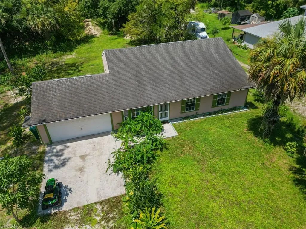 2961 6th St Nw, Naples
