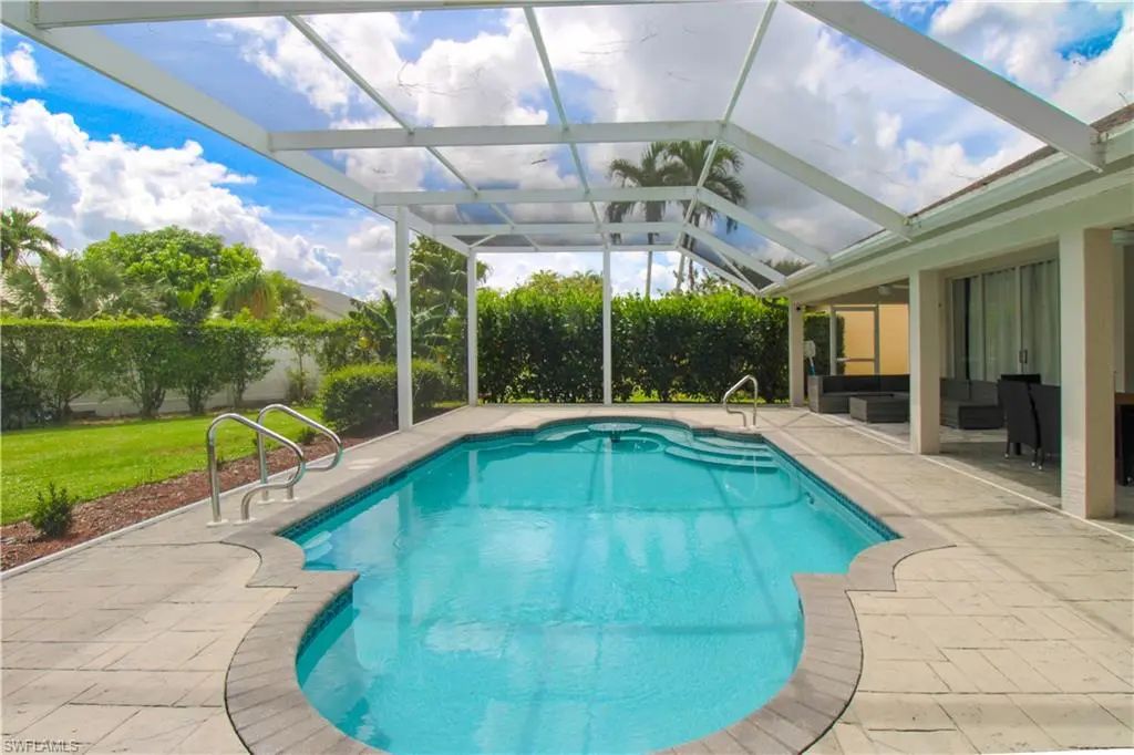 700 Lambton Ln, Naples