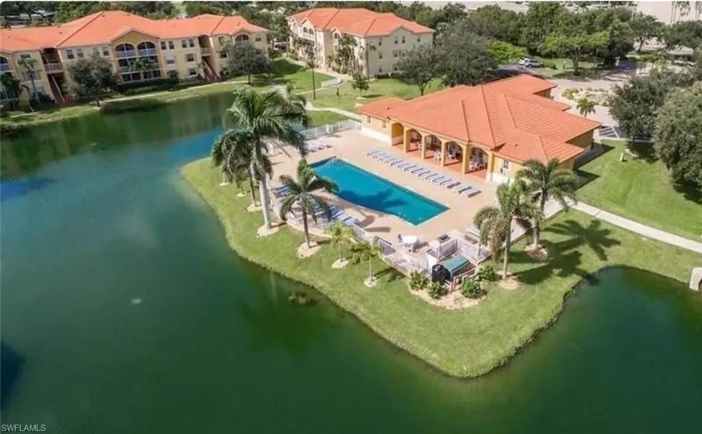4113 Residence Dr 222, Fort Myers
