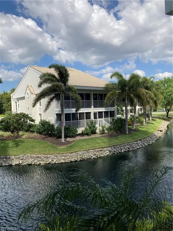 6371 Pelican Bay Blvd N8, Naples