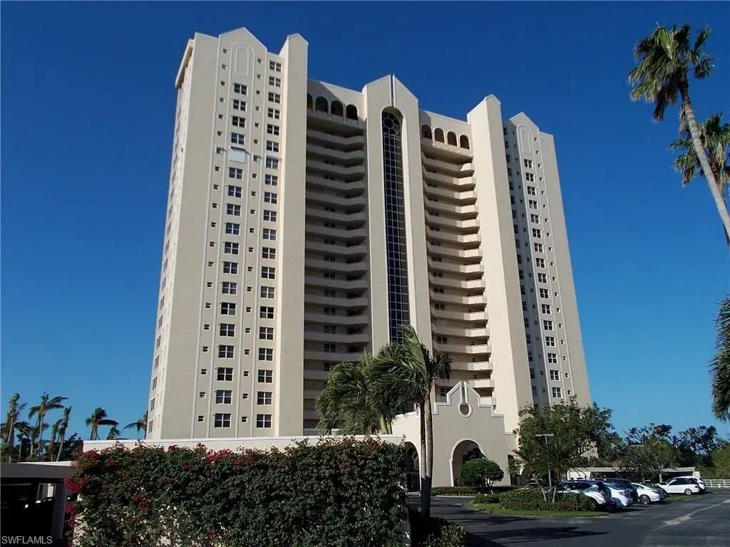 5550 Heron Point Dr 504, Naples