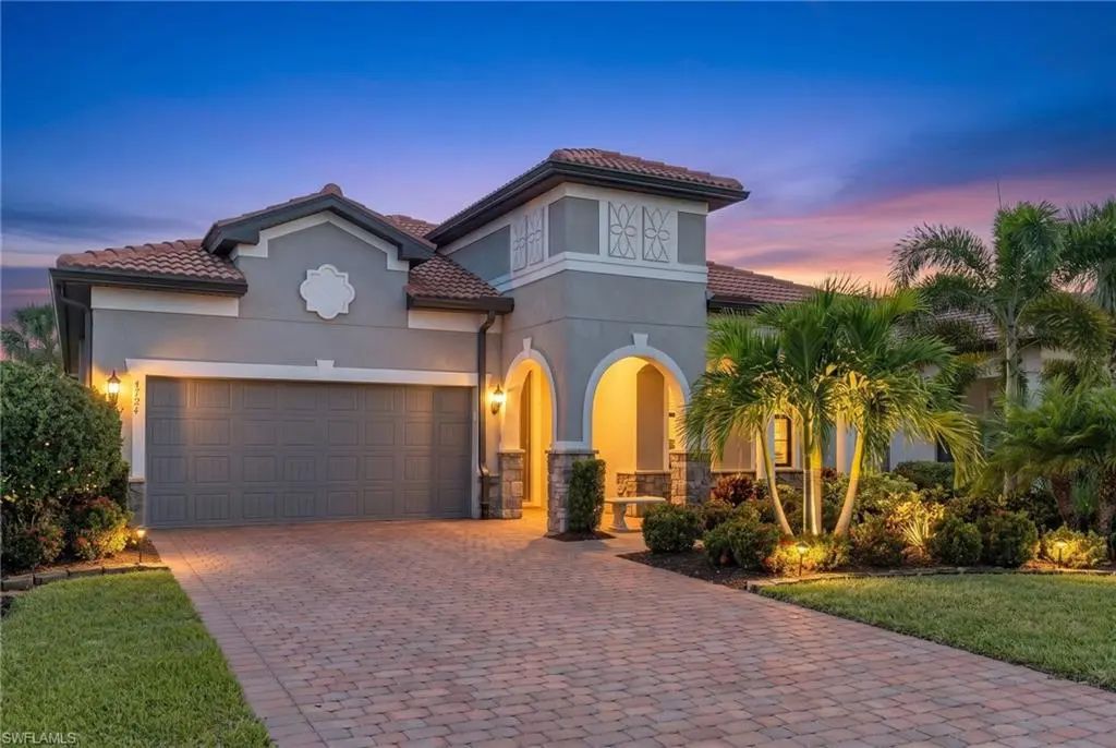 9724 Everglades Dr, Naples
