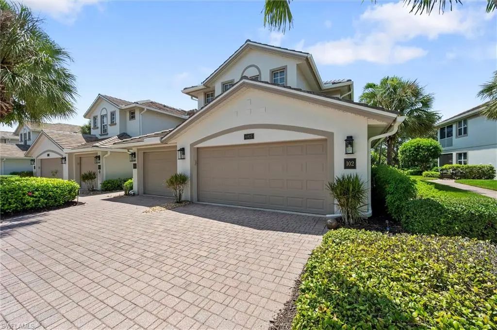 6815 Ascot Dr 102, Naples