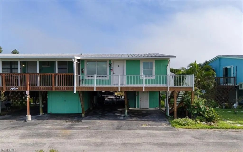 202 Broadway St E G-411, Everglades City