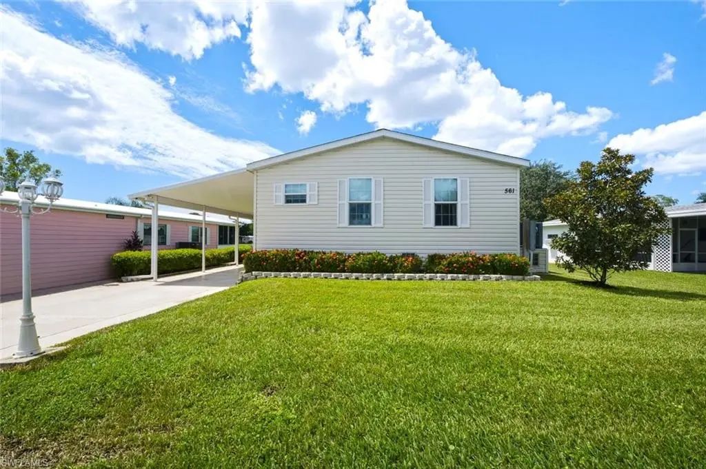 561 Charlemagne Blvd, Naples