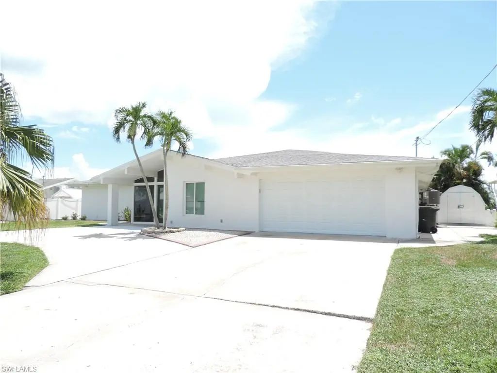 6401 Plumosa Ave, Fort Myers