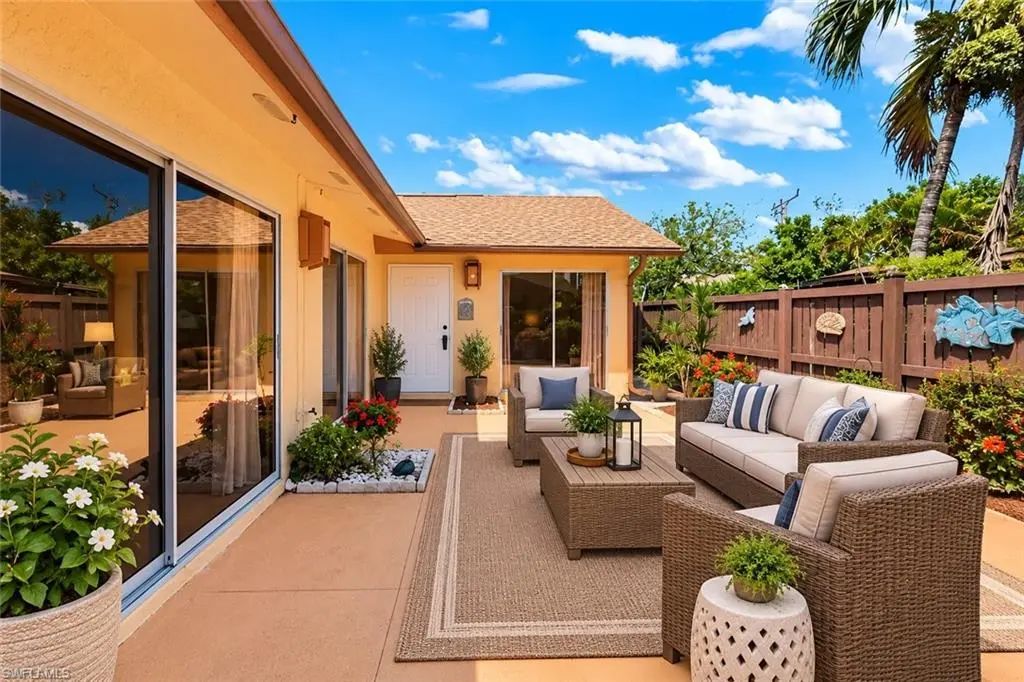6346 Royal Woods Dr, Fort Myers