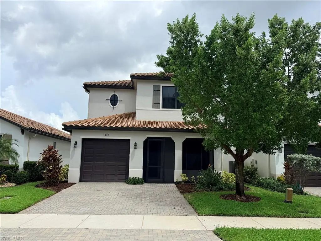 5489 Soria Ave, Ave Maria