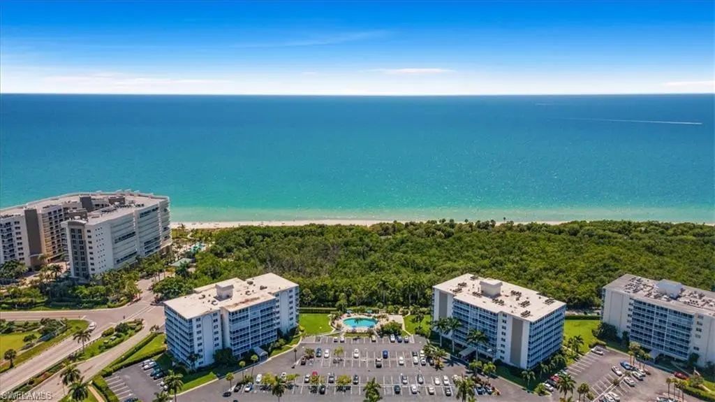 3 Bluebill Ave 207, Naples