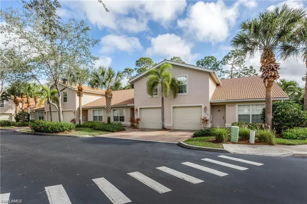 3505 Avion Woods Ct 904, Naples
