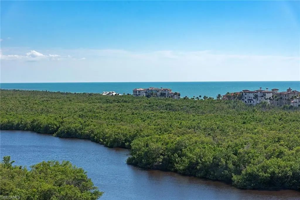 8990 Bay Colony Dr 1002, Naples
