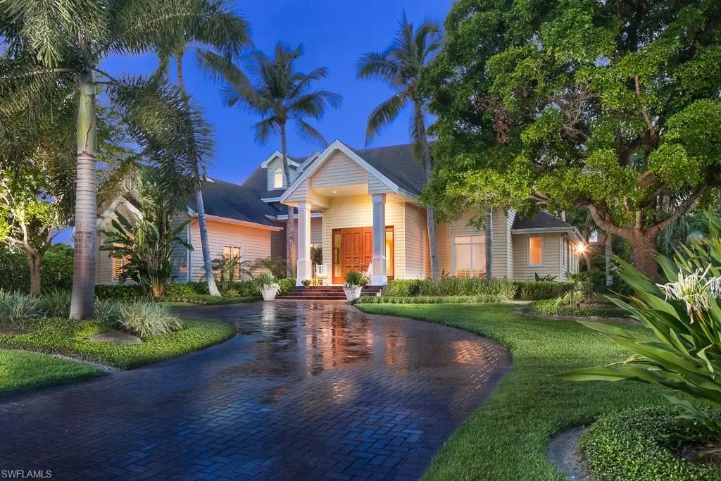 2750 Treasure Ln, Naples