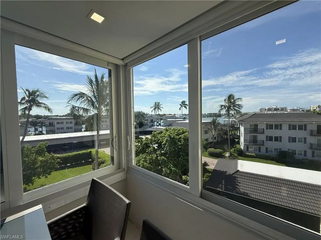 3410 Gulf Shore Blvd N 403, Naples