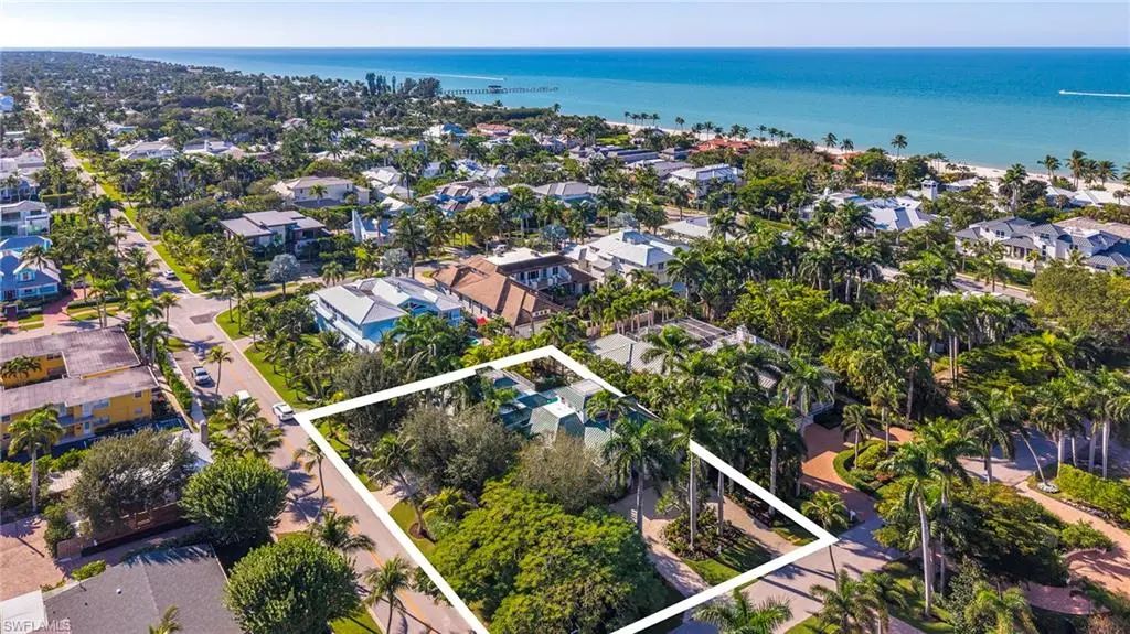 180 7th Ave S, Naples