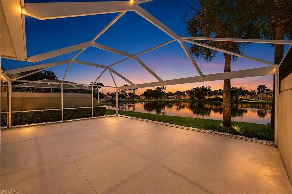 4954 Kingston Way, Naples