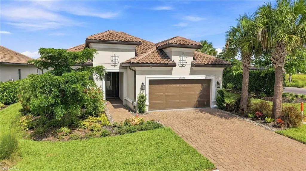 15633 Triesta Ln, Naples