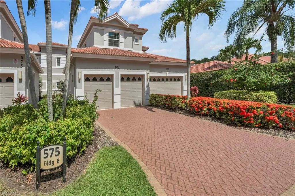 575 El Camino Real 6102, Naples