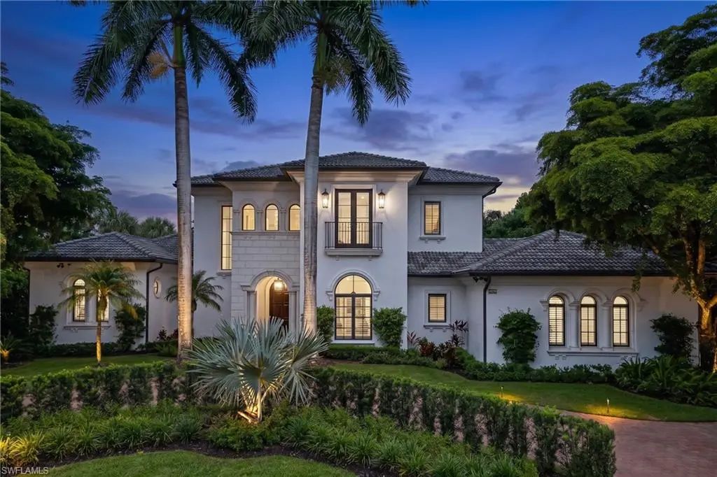 1609 Chinaberry Way, Naples