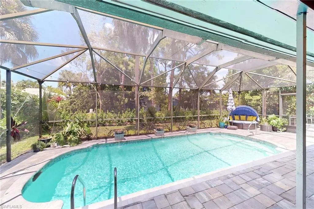 4517 Parrot Ave, Naples