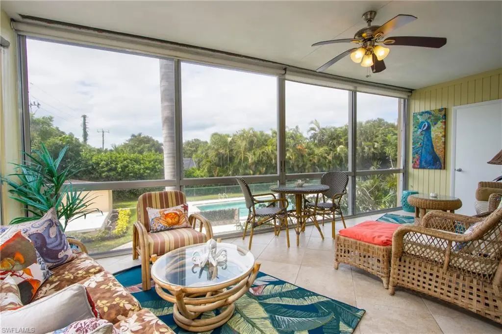 820 Ketch Dr 8, Naples