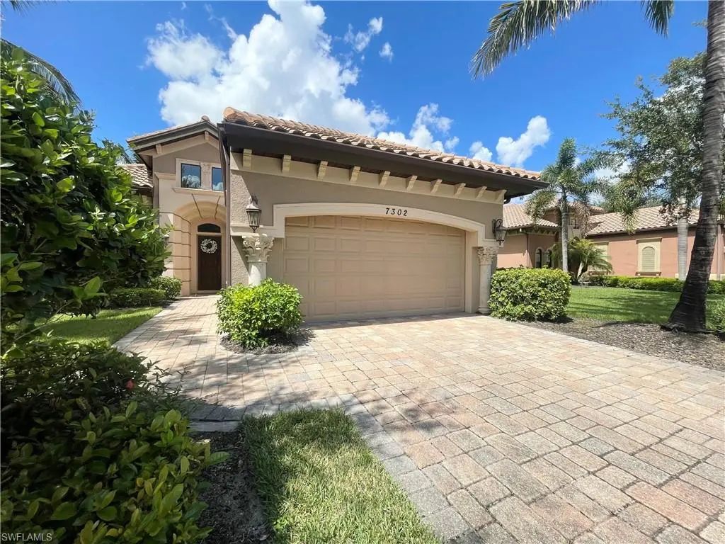 7302 Acorn Way, Naples